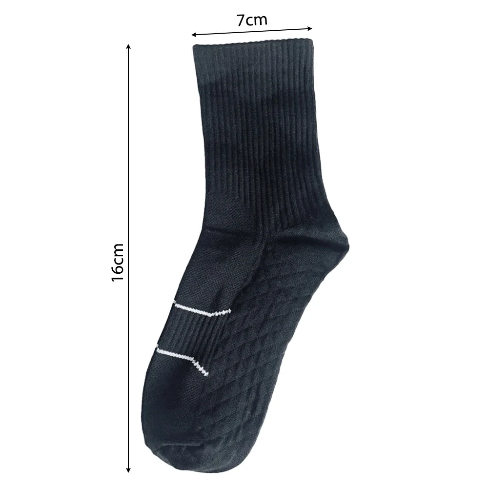 High Quality Running Fashion Sports Socks Breathable Sweat Absorption Sports Short Socks Soft Cute Basketball Socks for Women