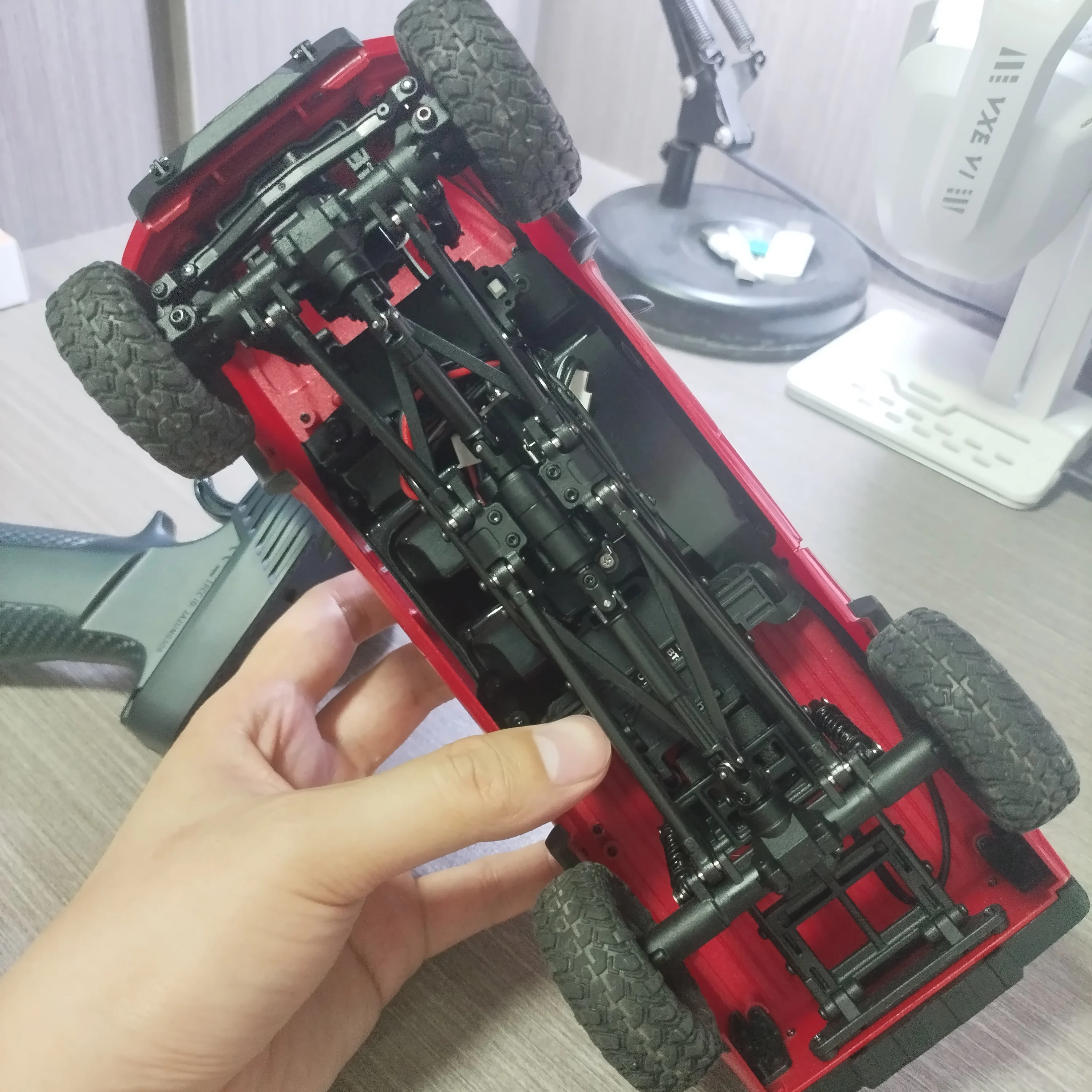 FMS Tacoma Simulation 1/24 Remote Control Climbing Car Rc Off-Road Vehicle Kids' Toy Gift The First Choice for Beginners