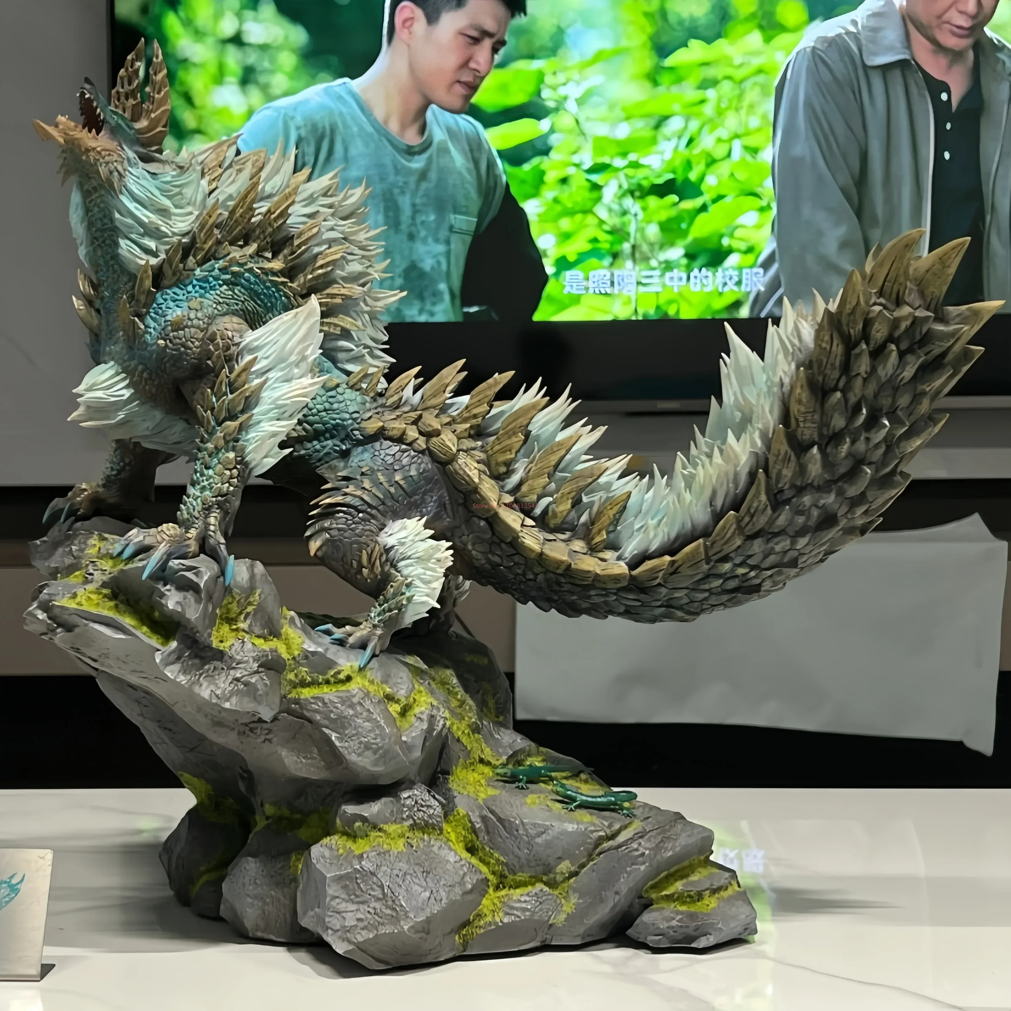 Monster Hunter World Thunder Wolf Dragon Luminous Scene Figure Anime Statue Ornament Gk Game Monster Oversized Model Boys Gift