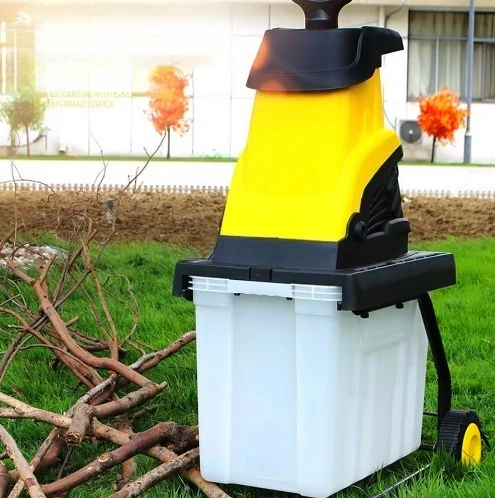 Branch Shredder 2500W High Efficiency Garden Wood Chipper Tree Cutting Crusher 45L Box for Farm Waste Composting Work