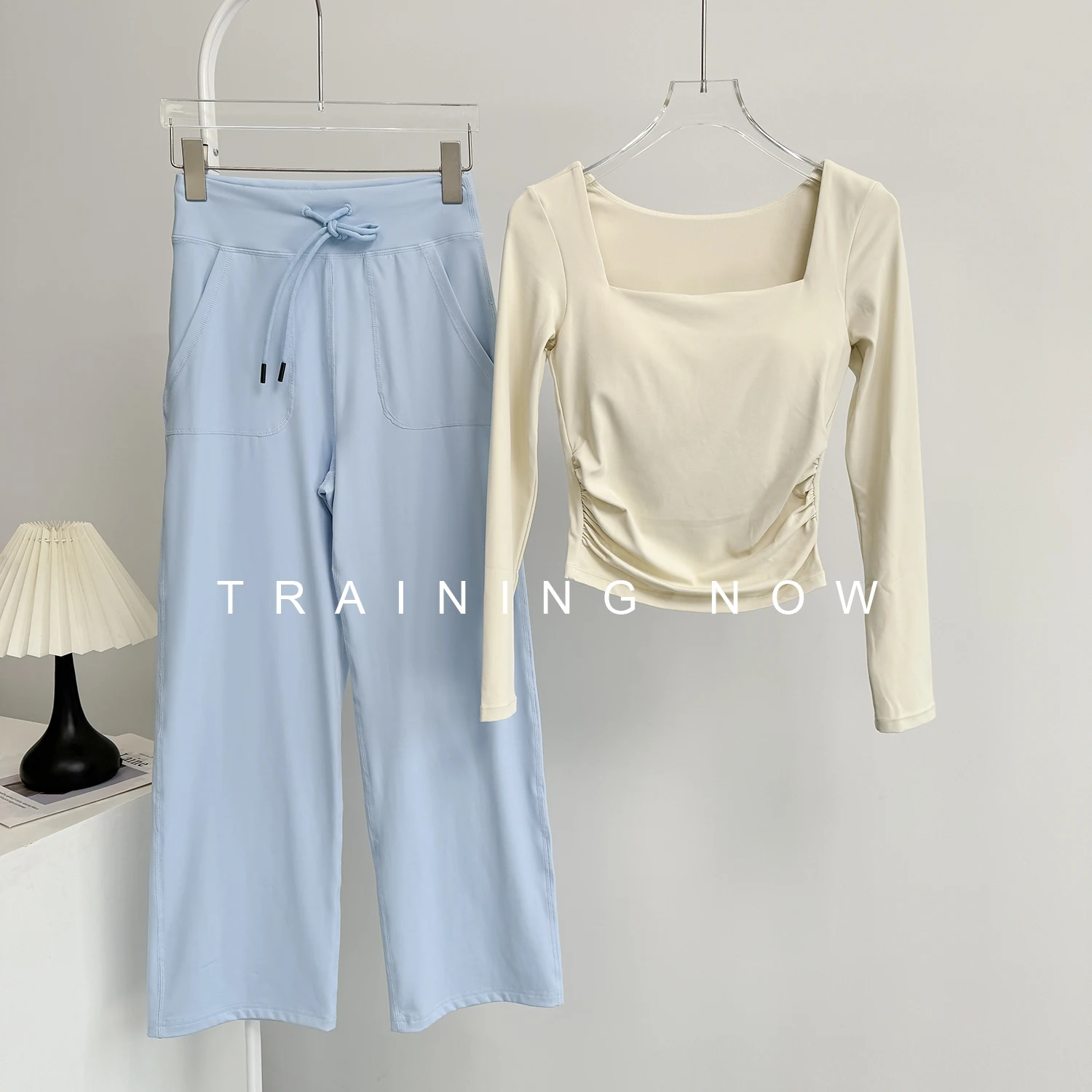 

Beautiful yoga clothing suit for women 2025 new high-end slimming Pilates training fitness pants running sportswear