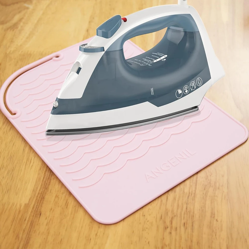 Flat Iron Silicone Mat and Travel Case