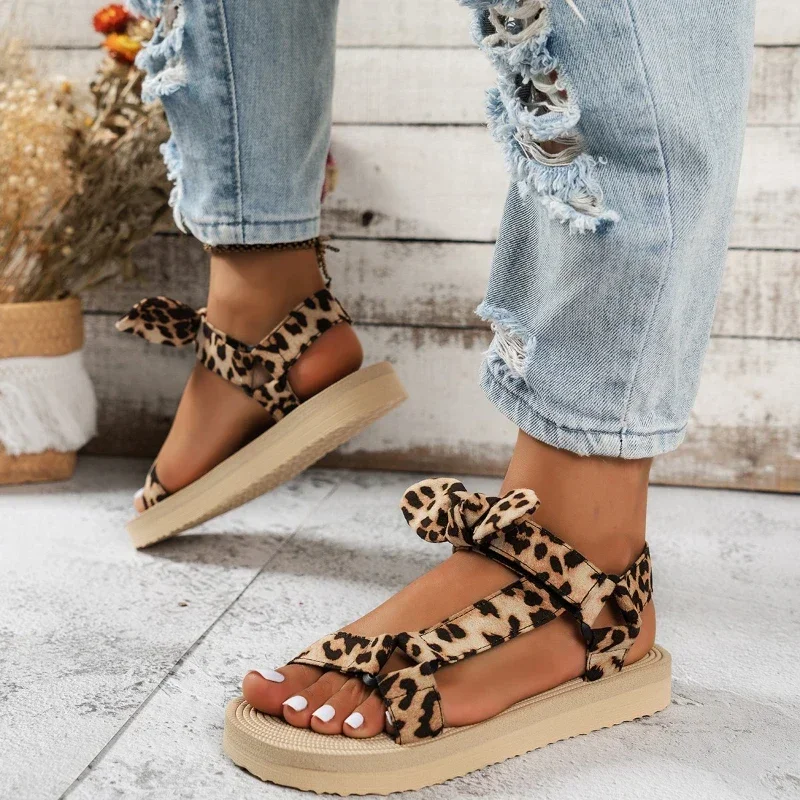 Women\'s Leopard Print Bow Sandals Summer Fashion Thick Soled Outdoor Beach Slippers Trend Flat Casual Shoes Lightweight