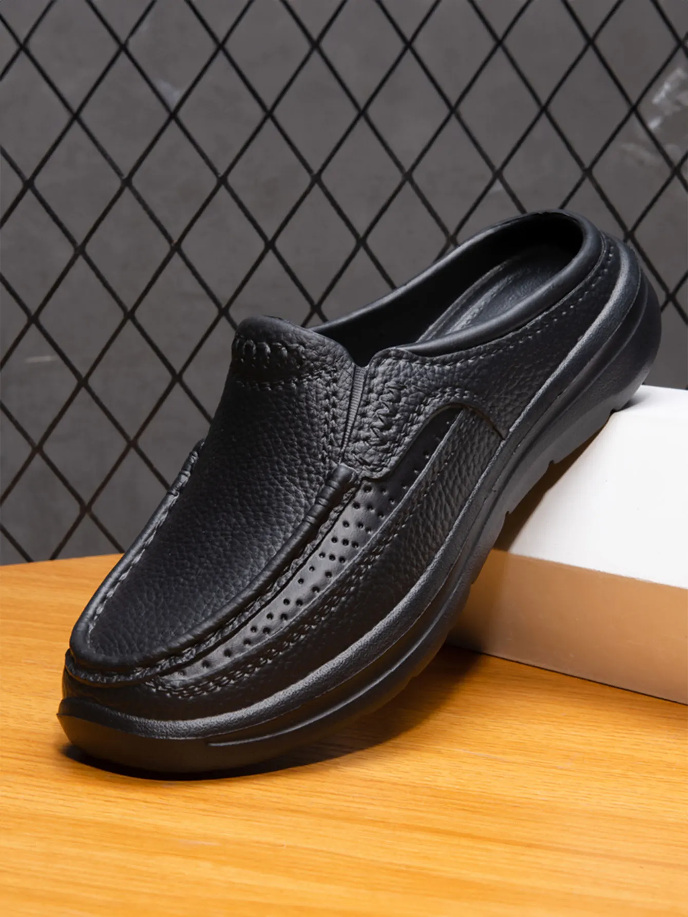 Men's half slippers, Baotou men's style, office driving without heels, lazy people's non slip slippers, chef's work shoes