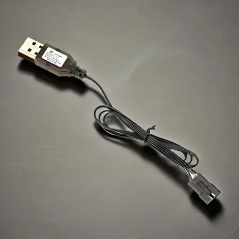 1Pcs 400mA 7.4V (3.7V X2) Electric USB Charger SM-2P/3P SM-4P Reverse XH-3P/4P Li-ion Battery RC Toys Car Boat