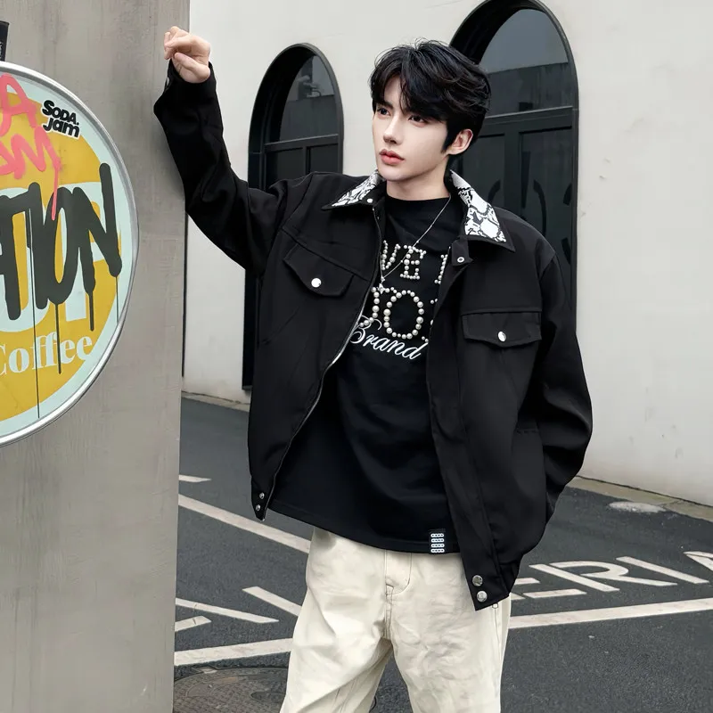 

Мужская свободная куртка-бомбер с принтом под змеиную кожу и нашивками в американском стиле, осенняя верхняя одежда