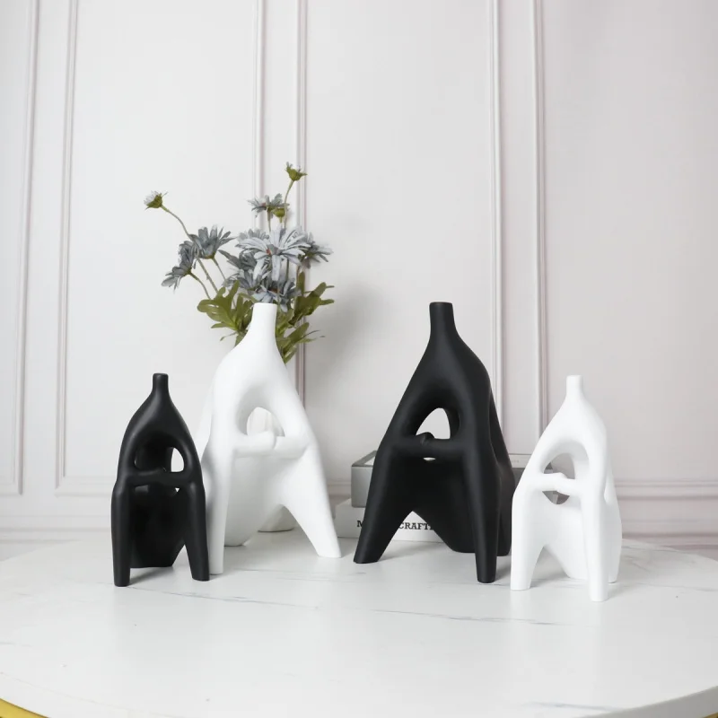 Modern Minimalist Black and White Headless Figure Sculpture Resin Decorations Model House Sales Department Living Room Creative