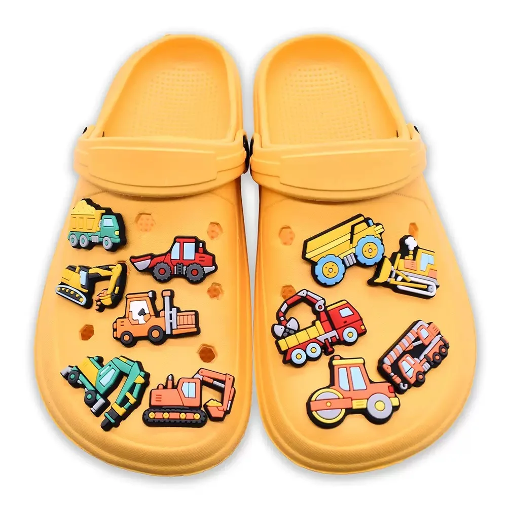14-50 Pièces Breloques Mixtes pour Chaussures et Pantoufles en PVC, Thème Véhicules de Chantier (Bulldozer, Excavatrice, Grue), Préférées des Garçons