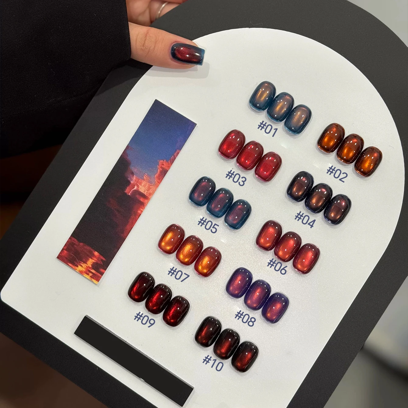 

MIANEL 10ml Red Nail Polish Fiery Sunset Glass Bead Cat Eye Gel Nail Polish New Spring Summer Cat Magnetic Gel Nail Polish