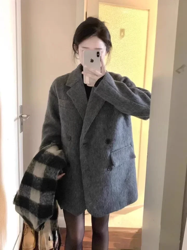 Notched Collar Wool Coat Women Solid Double Breasted Jackets Korean Loose Mid-length Winter Women Coat Warm 2025