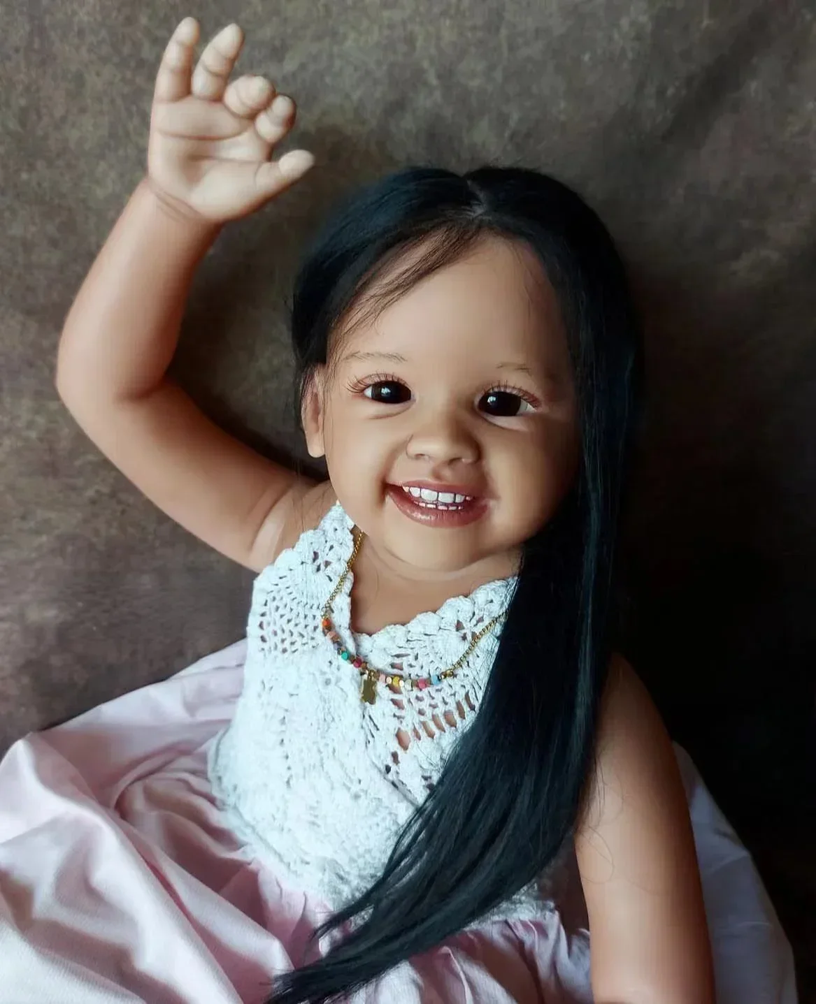 Bambola personalizzabile EGO Baby Doll Reborn da 29 pollici Shanti con lunghi capelli neri Bambola già finita con abito diverso