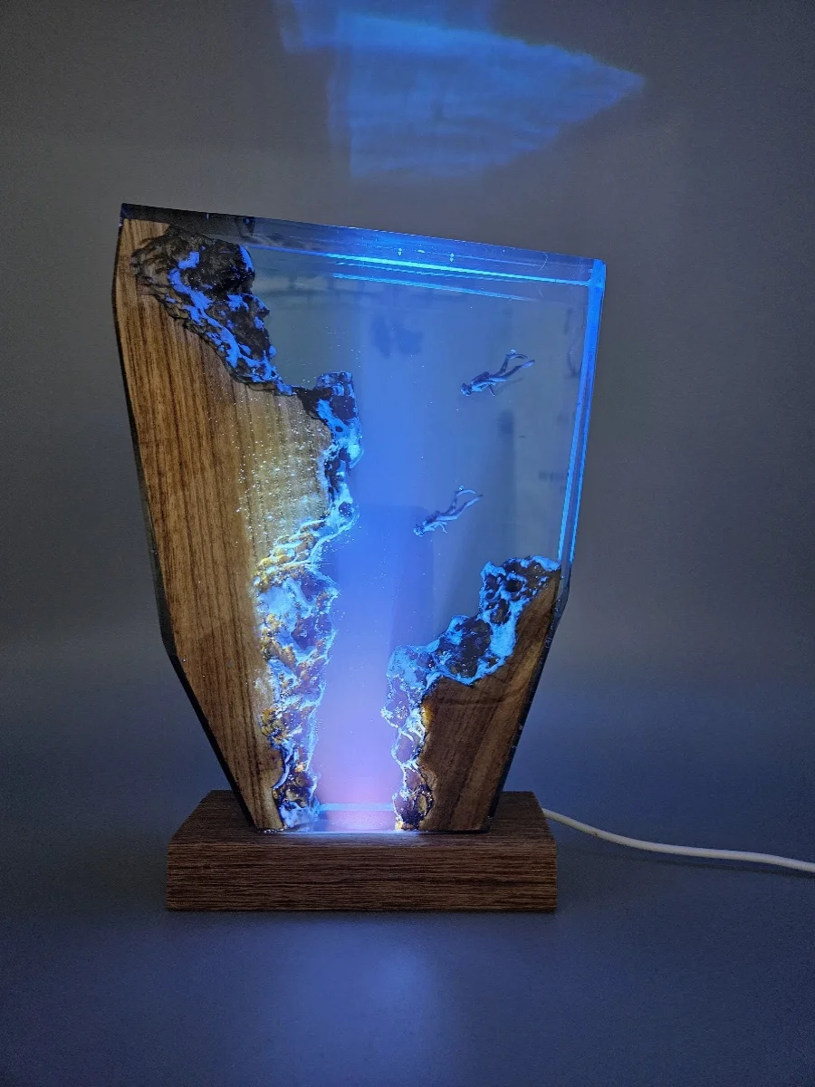 Handmade Epoxy Resin Light Ocean Wind Element Night Light Diver Solid Wood Decorative Light Travel Gift Ornament