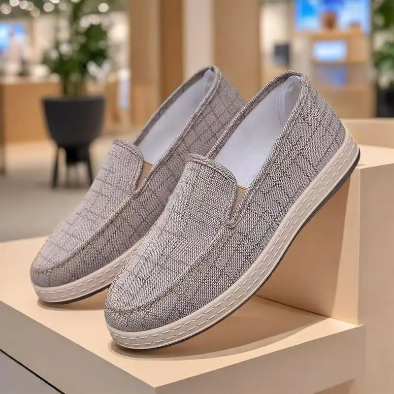 

Мужские весенне-осенние туфли на плоской подошве, мягкие, нескользящие, с круглым носком, повседневные, для пожилых людей, удобные для ходьбы.