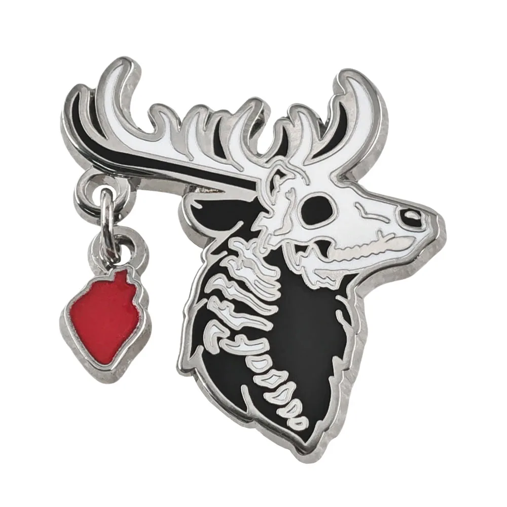 Gothic Deer Skull Enamel Pin Skeleton Elk Head Brooch Anatomic Red Heart Dangle Chain Lapel Badge Dark Punk Horror Jewelry Gift