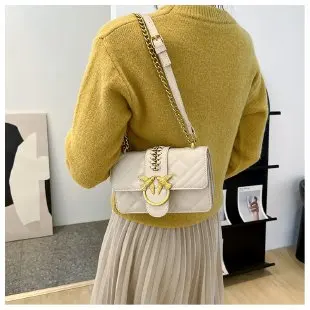 

Luxury Y2K 2026 Women’s Crossbody Bags, Minimalist Square Shoulder Purse with Chain, Highly Versatile Day-to-Night Bag