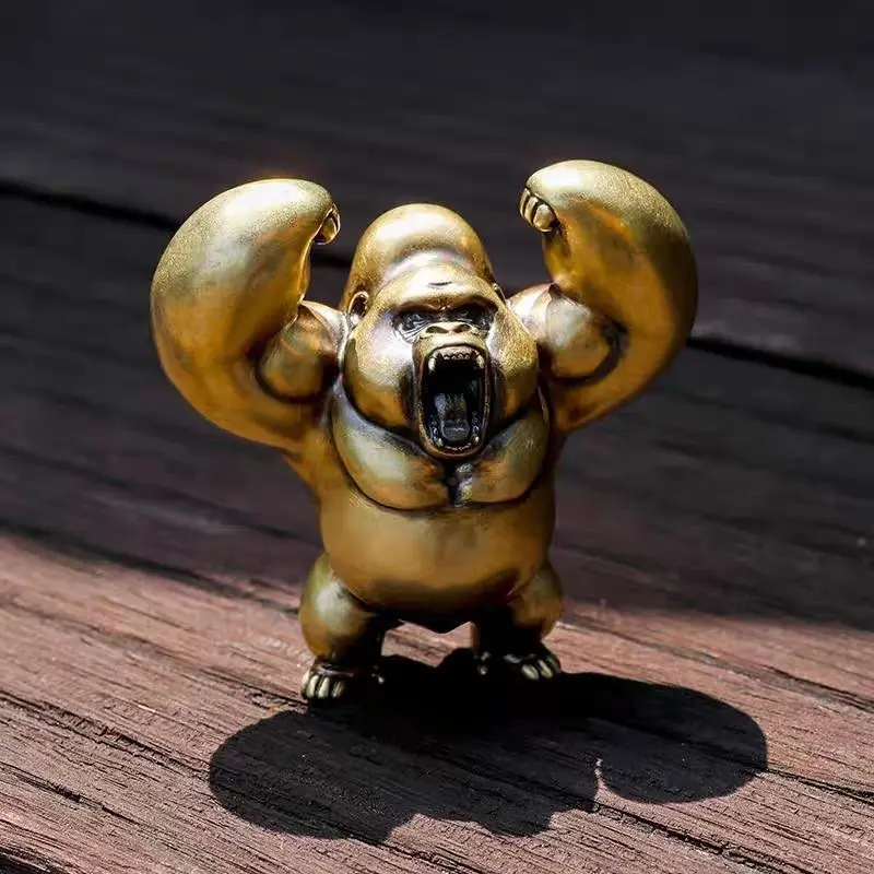 

Handheld Roaring Gorilla Brass Ornaments Standing Gorilla Study Office Desk Decorations Artistic Home Decor Pieces