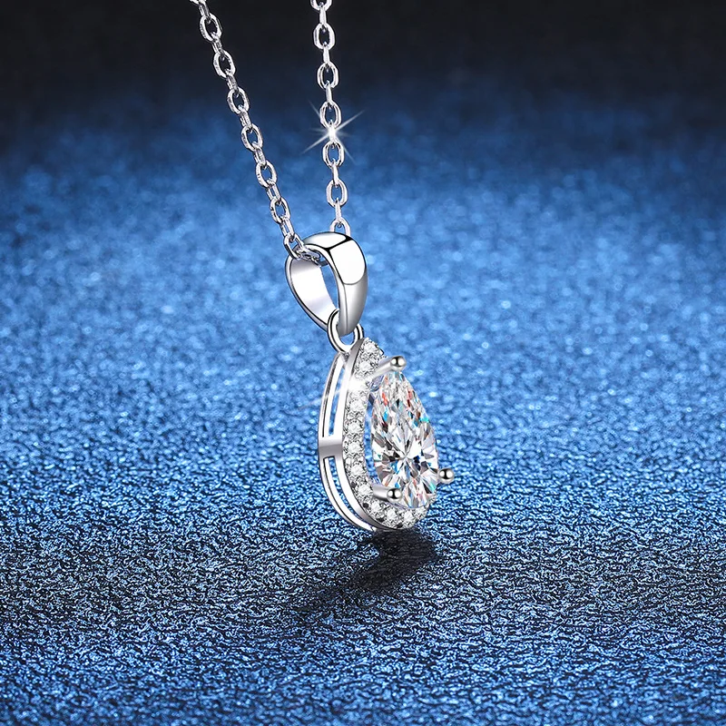 قلادة مويسانيتي على شكل حرف D قلادة على شكل قطرة ماء من الذهب عيار 18 قيراط مرصعة بالألماس قلادة من البلاتين PT950 بصمة #2