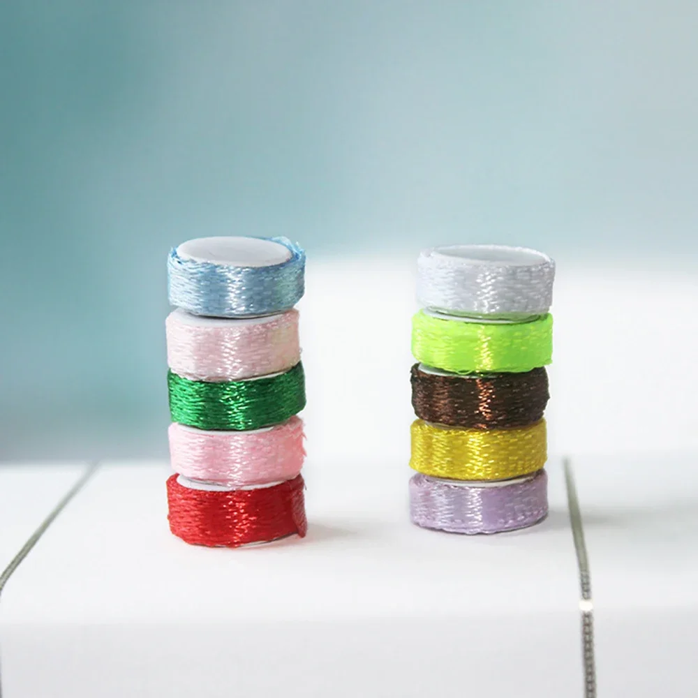 5Pcs 1/12 Doll House Miniature Ribbon Roll Simulation Silk Ribbon Model for Mini Decoration Dollhouse Accessories Color Random