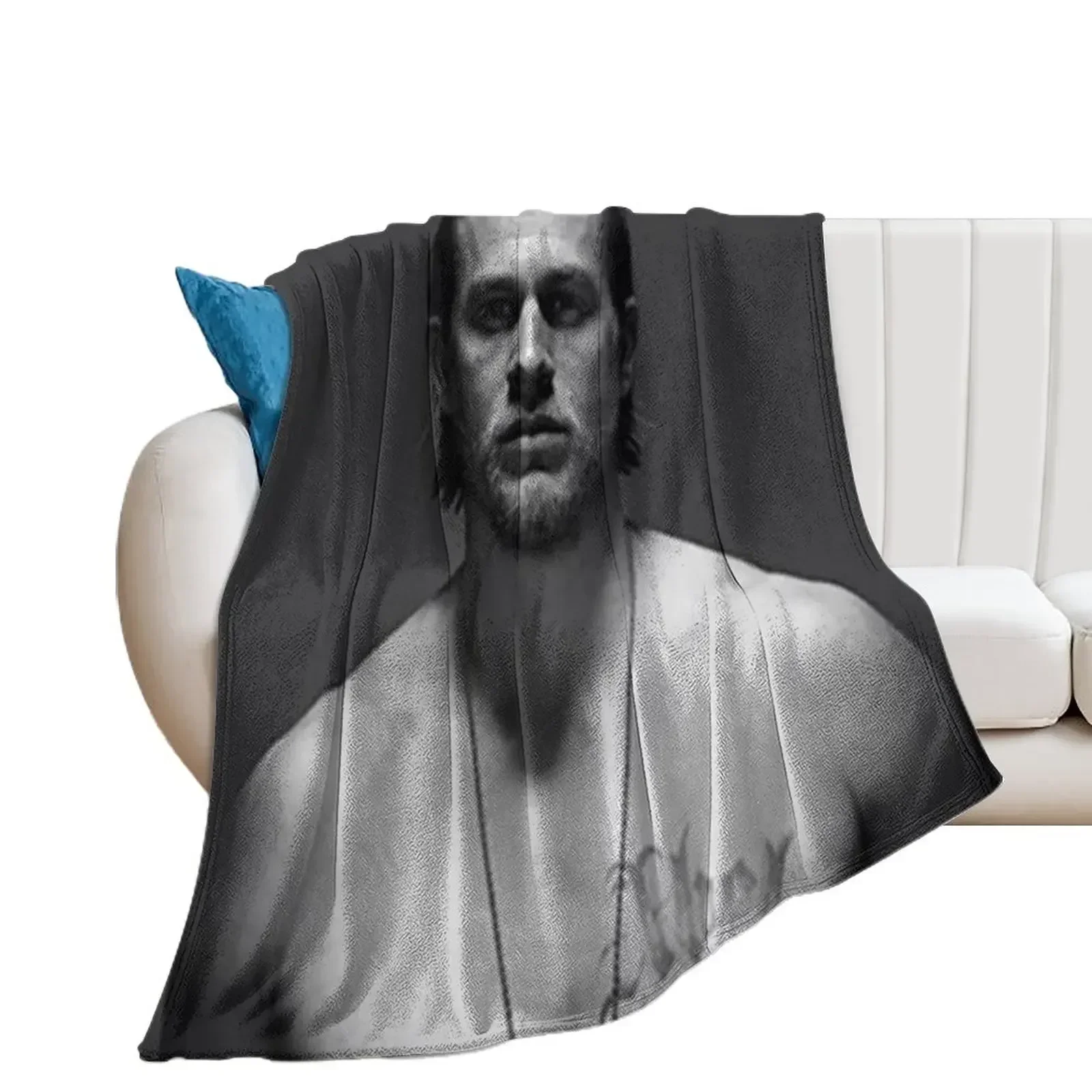 

charlie hunnam Throw Blanket Blankets For Bed Fashion Sofas anime Tourist Blankets