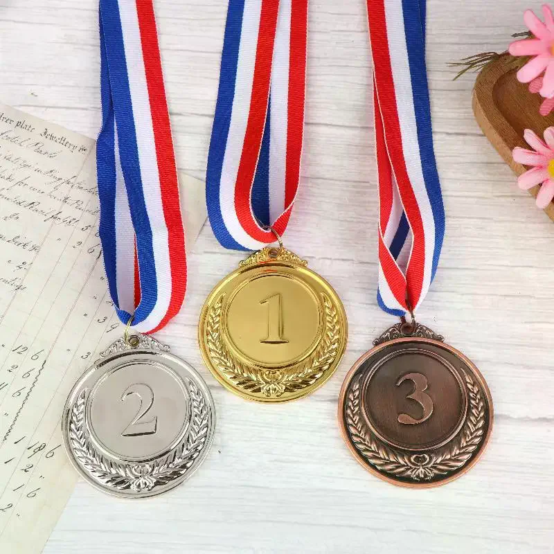 

Металлические наградные медали с лентой на шею, золотые, серебряные, бронзовые, для спорта, академических мероприятий или любых соревнований, различного диаметра