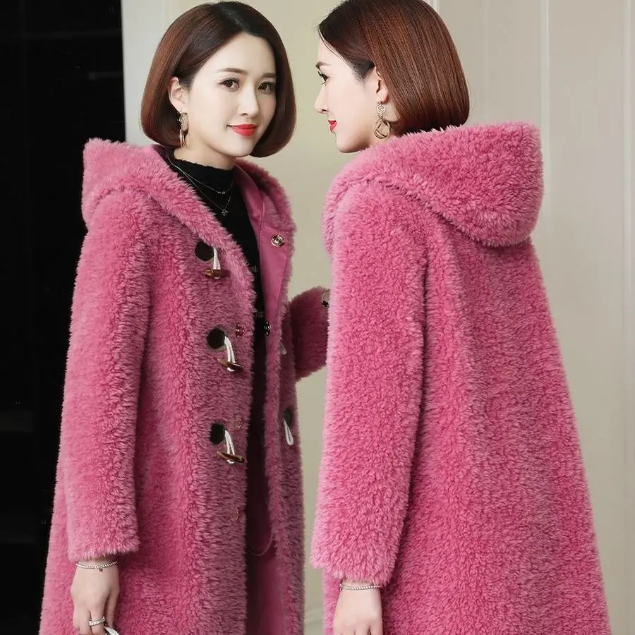 

2024 Lady Jacket Real Whole Fur Coat Factory Direct Sale Winter Slim Warm Female Long Hooded Croissant Button P15