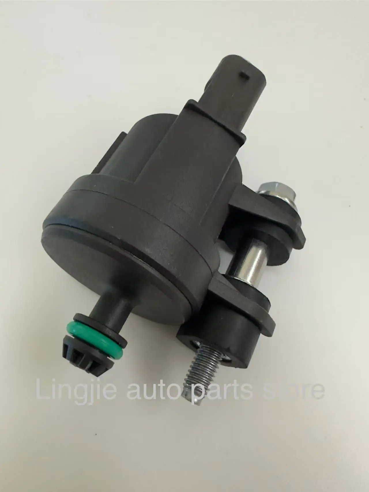 

Vapor Canister Purge Control Valve Solenoid 96985666 0280142502, s suitable for Spark Classic 1.2L models from 2013 to 2017