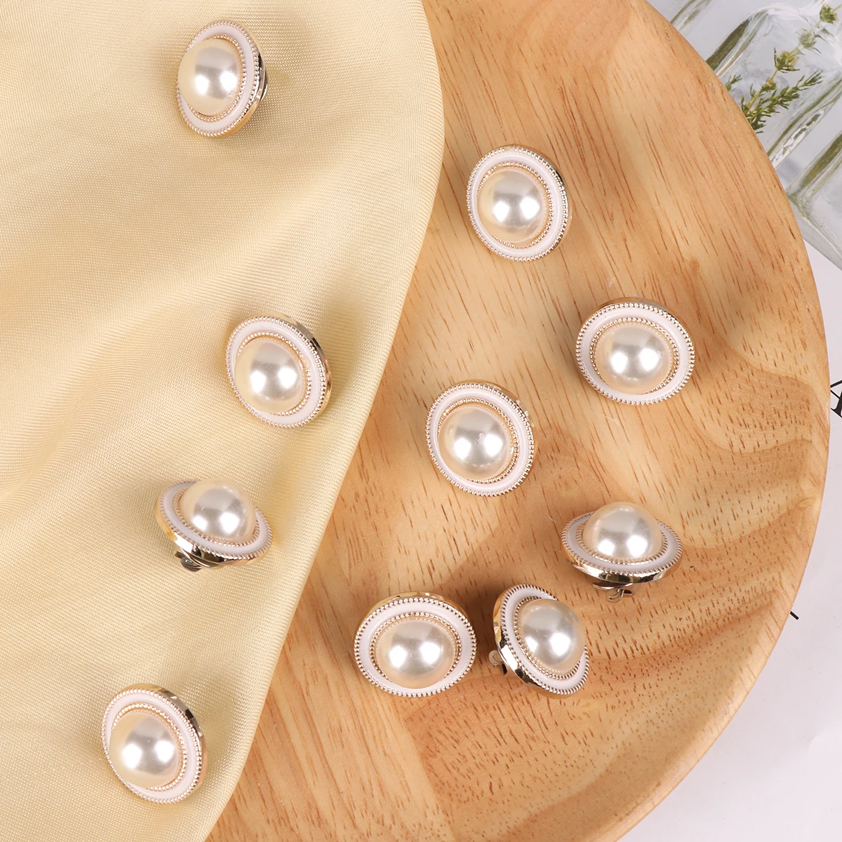 

10Pcs Pearl Round Buttons Durable Clothes Adornment DIY Sewing Buttons for Jackets Hats Jeans Coats 28L 18mm Round Shaped Button