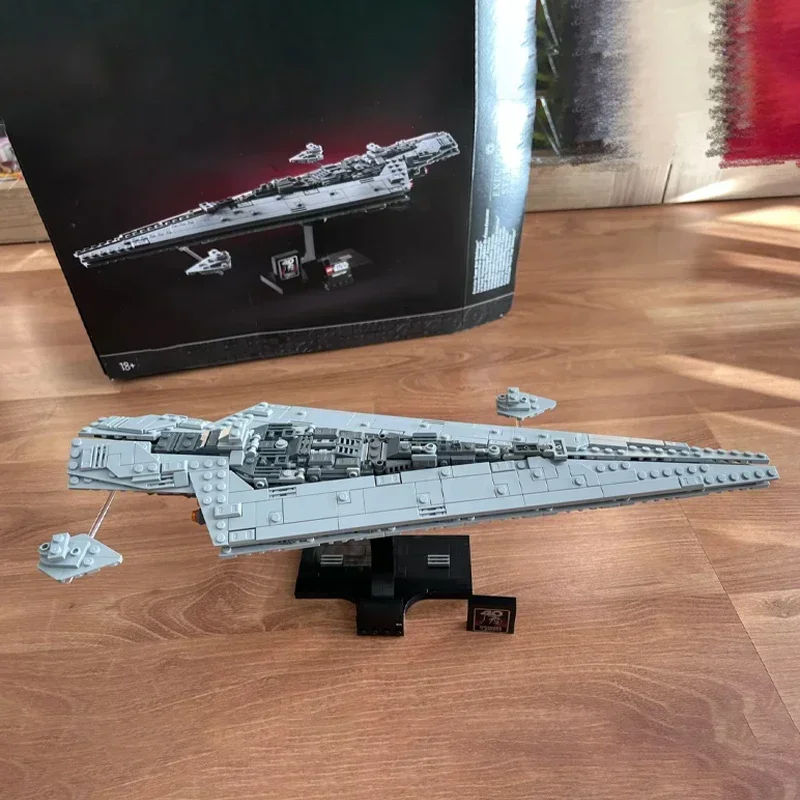 Thumbnail 3 - #10 Most Reviewed Toy Spaceships