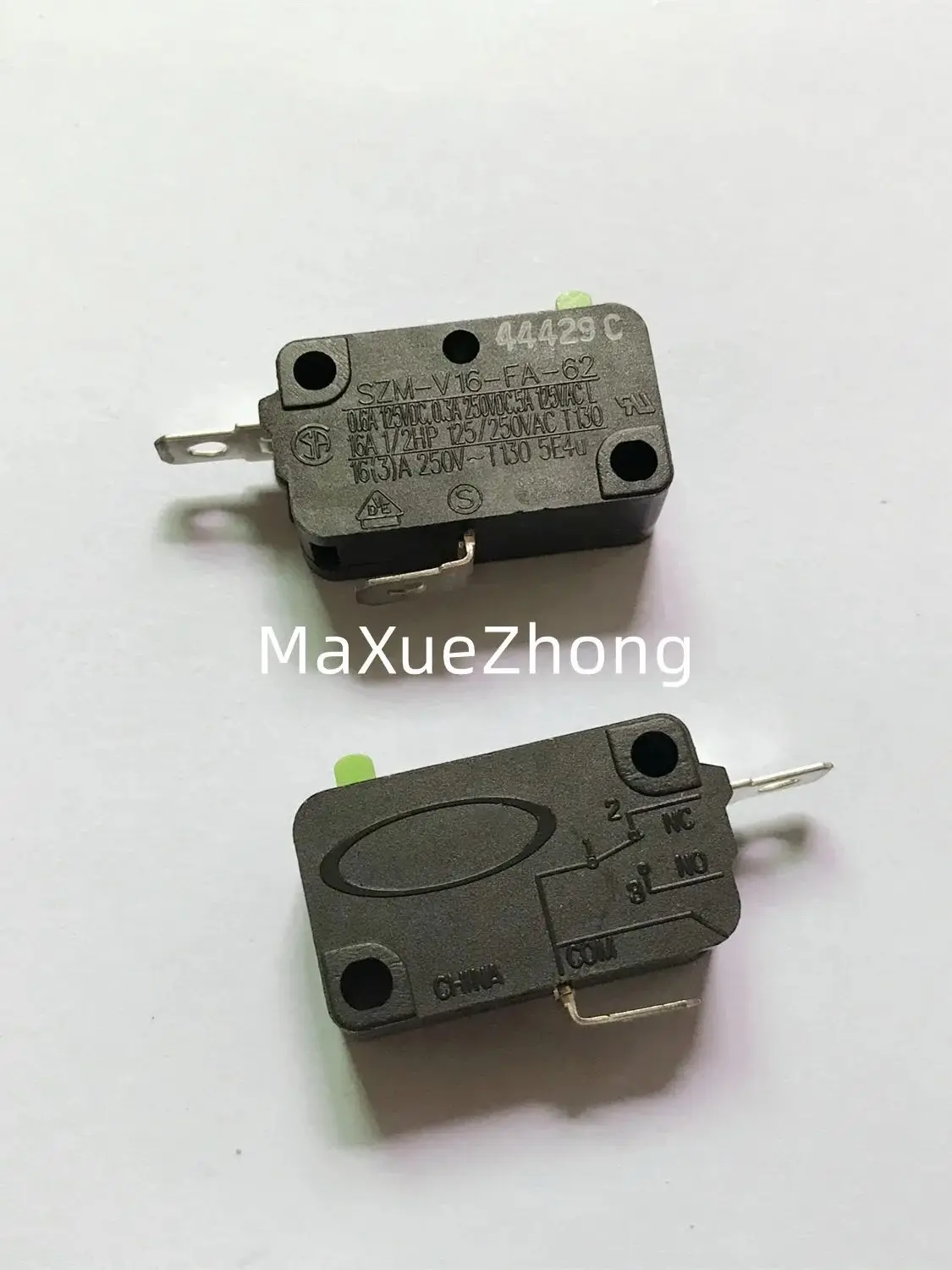 Oryginalny nowy 100% 2pin mikro przełącznik 16[3]A250V SZM-V16-FA-62 normalnie zamknięty LXW-16-3-3 normalnie otwarty — zdjęcie 2