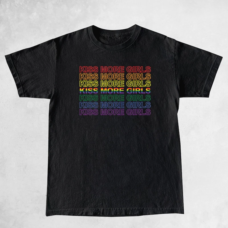 Pocałuj więcej dziewczyn LGBT duma koszulki gej lesbijska duma miesiąc 2023 T Shirt Slogan śmieszne koszulki tęczowa flaga Queer koszulki ubrania