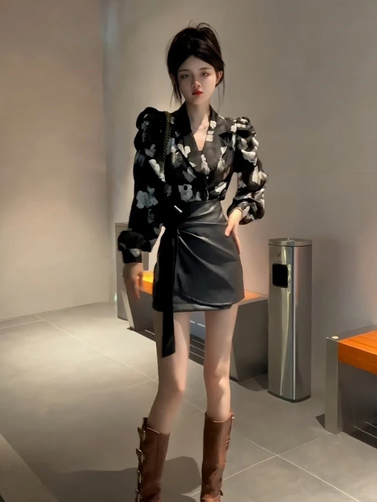 

Women's Summer Vintage Floral Print Puff Sleeve V Neck Blouse Leather Tie Waist Mini Skirt Two Piece Outfit Set