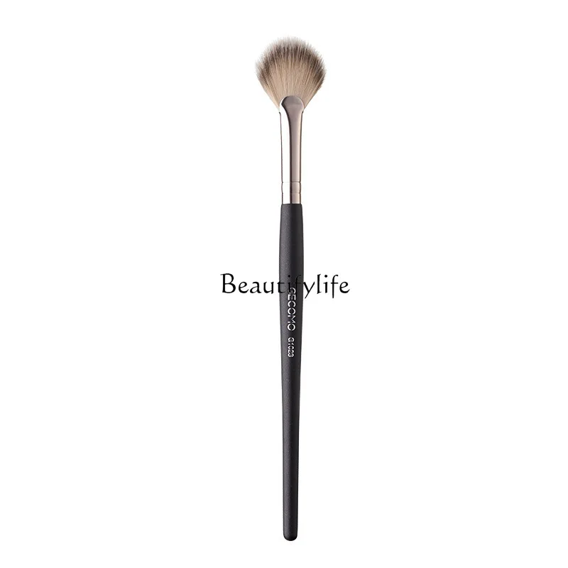 

Blush Highlight Brush Soft Hair Clothing Not Easy Smeared Makeup Easy to Make up Makeup Brush