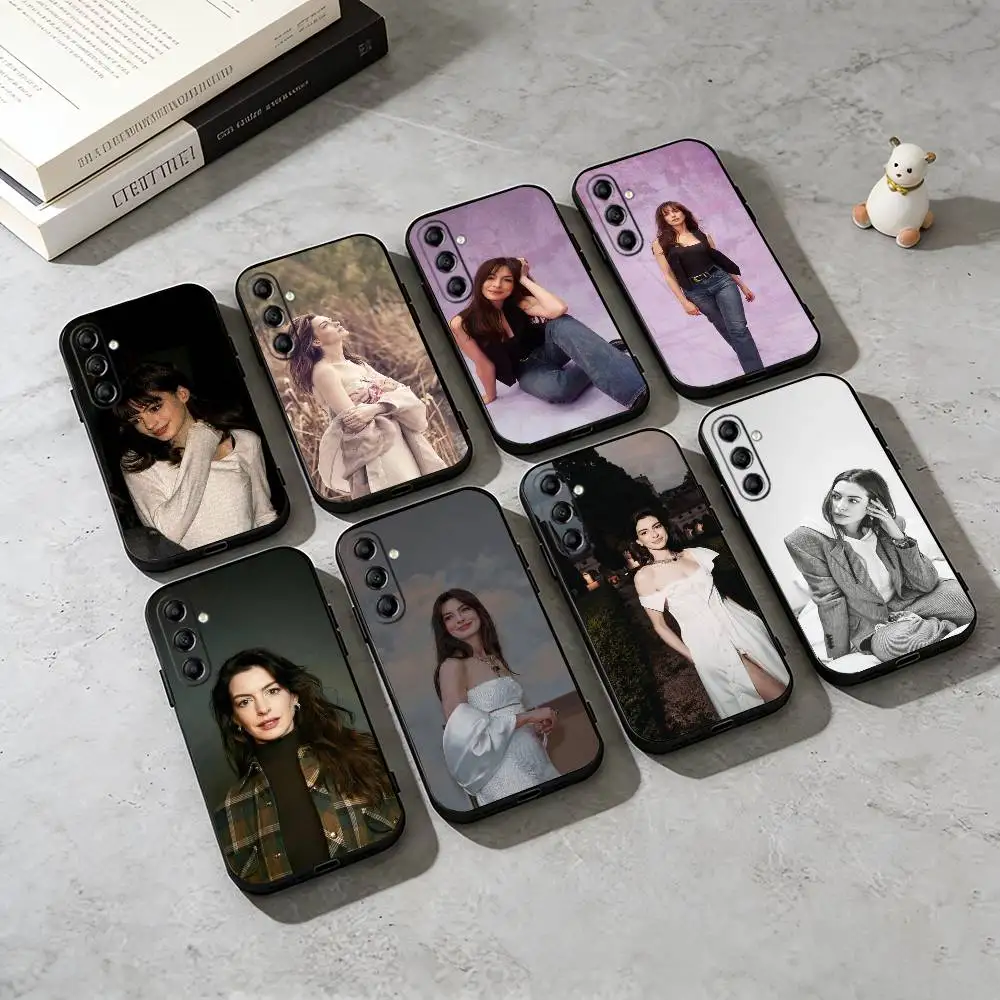 A-Anne Hathaway Met Gala Iconic Look  Phone Case For Samsung Galaxy A73,A72,A71,A70,A53,A52,A51,Soft Silicone Black Cover