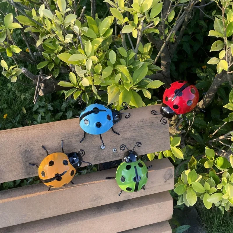 4 stücke Set kreative Außenhof Dekoration Eisen Handwerk Dekoration Garten Park Dekoration Marienkäfer Insekten Wandbehang Geschenke