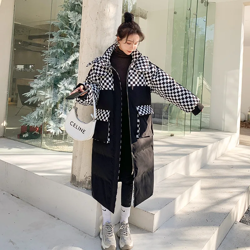 

Женская хлопковая черно-белая клетчатая куртка средней длины, зимняя модная ветрозащитная теплая утепленная куртка нового дизайна, женское