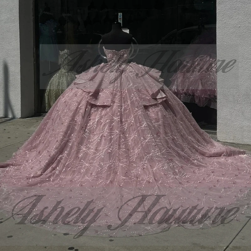 ที่กําหนดเองเม็กซิกันสีชมพูเจ้าหญิงสาว Quinceanera ชุดลูกไม้ Applique Ball Gown ผู้หญิงชุดราตรี Vestido De xv Anos 2025