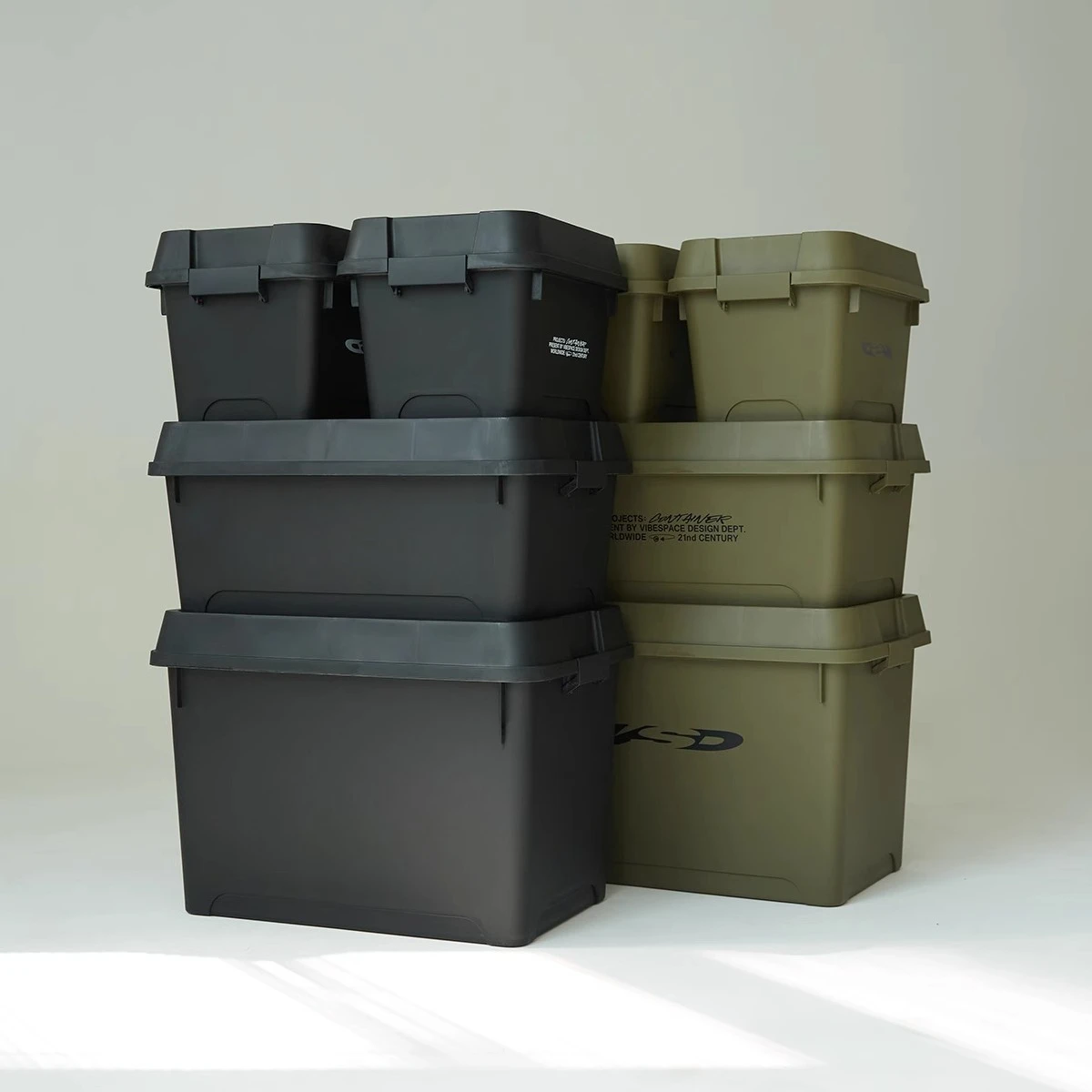 

Industrial wind truck trunk tools, waterproof sundries storage box