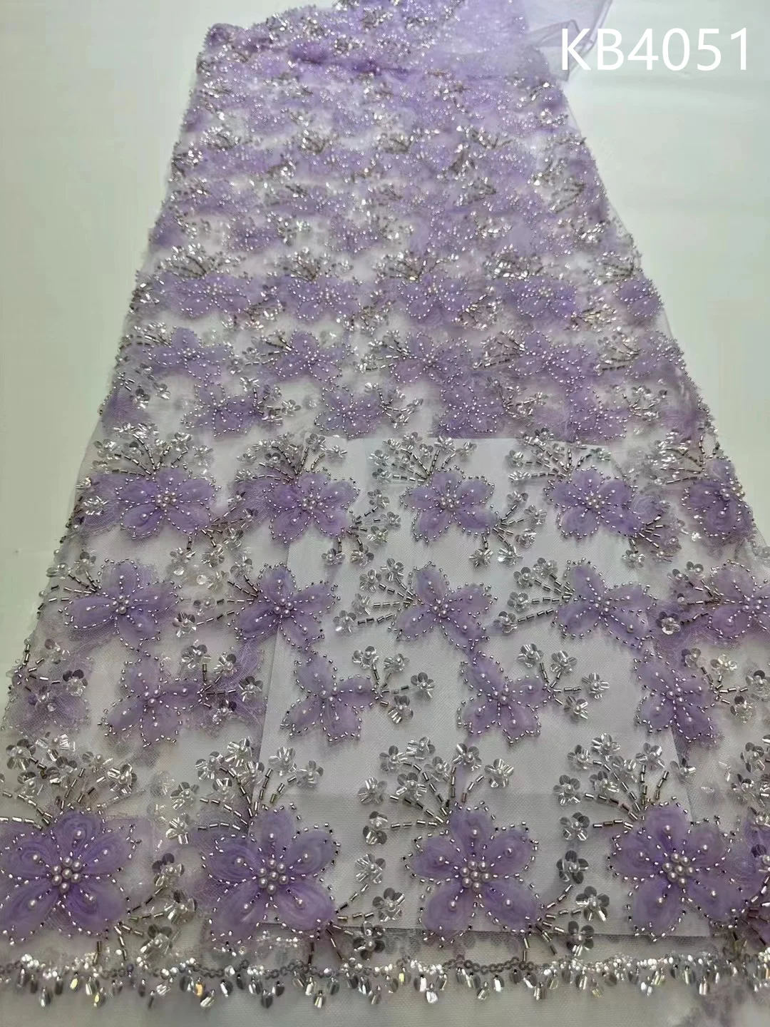 

2024 Fashion 3D Flower Beaded Embroidered Lace Fabrics Elegant Luxury Evening Dress 2024 Bridal Lace Fabric For Sewing KB4051