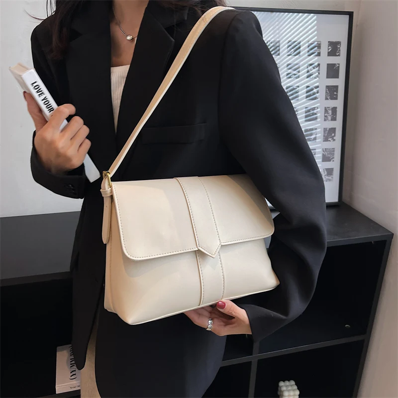 LEFTSIDE Flap Crossbody  Bag 2023 Trend Fashion Women Leather Designer Handbags and Purses Small Shoulder Side Bags