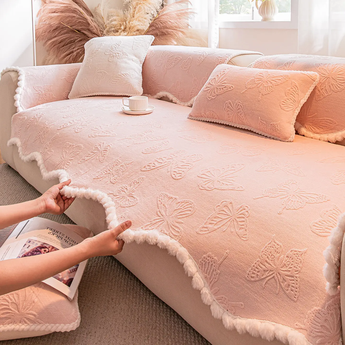 Winter Pink Plush Sofa Cushion Irregular-Shaped Dopamine Anti-Slip Cover Fabric Seat Cushions Universal Sofa Covers Decor Home