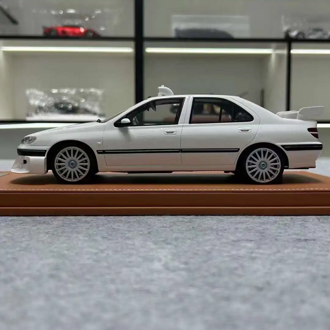 VEHICLE Art 1/18 For Peugeot 406 TAXI REF 684 Resin Diecast Model Car Gifts Hobby White / yellow Ornaments Display Collection