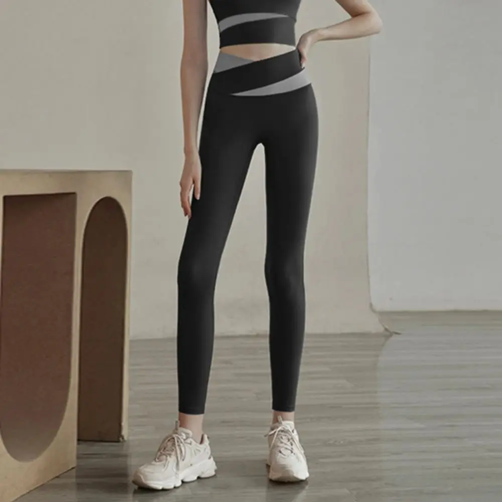 

High Waist Color Block Yoga Set Shock-Proof Belly Control Slim-Fit Workout Outfit Tight Fit Nude Feeling Fitness Yoga Suit
