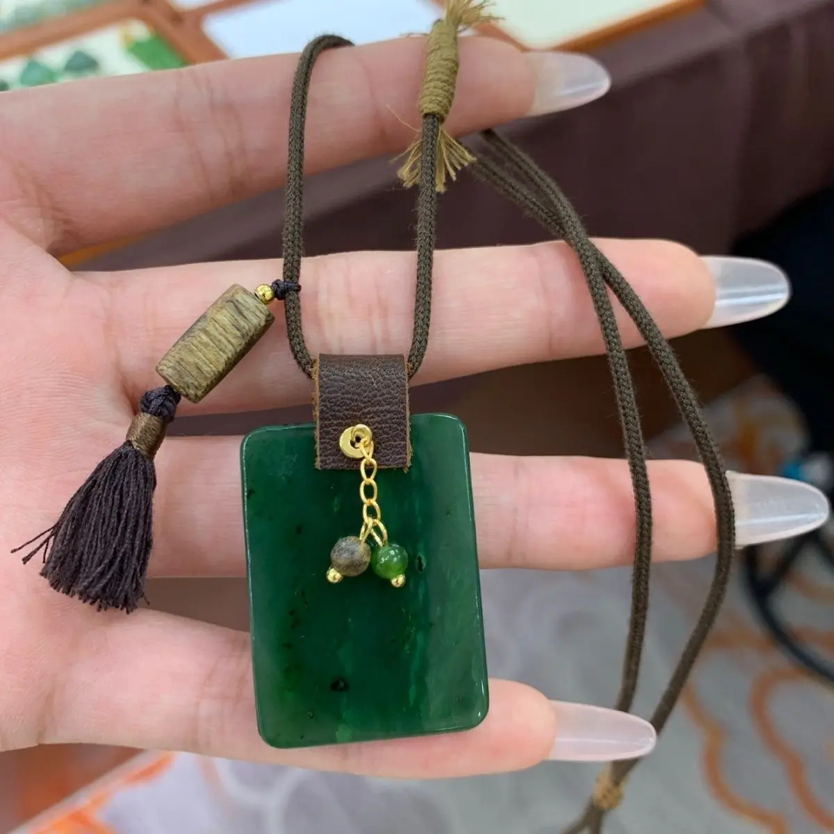 

Handmade design jasper big no matter brand pendant, Hetian jade Ping An brand men's and women's jade pendant.