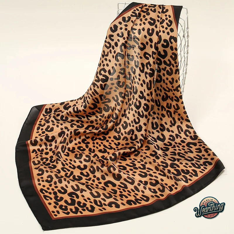 Toalha quadrada estampada em cubos com estampa de leopardo, 60cm, primavera outono, moda versátil e de alta qualidade, toalha de cabeça xale para mulheres