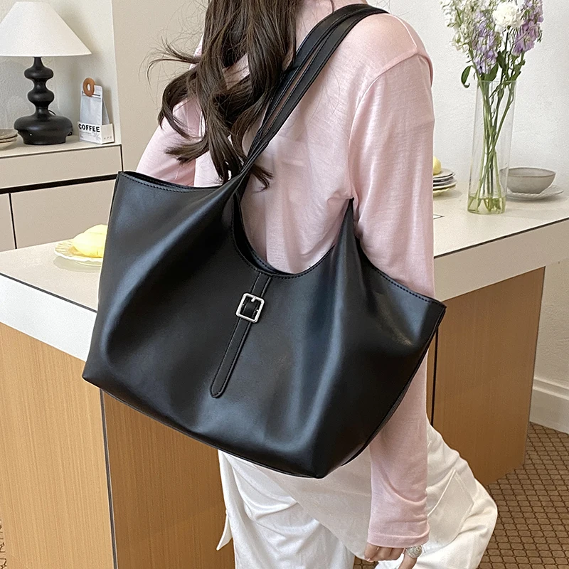 

Large Capacity Leather Tote Bag Trendy Shoulder Purses Lady Shopper Shopping Underarm Bag Female 2026 New Handbags