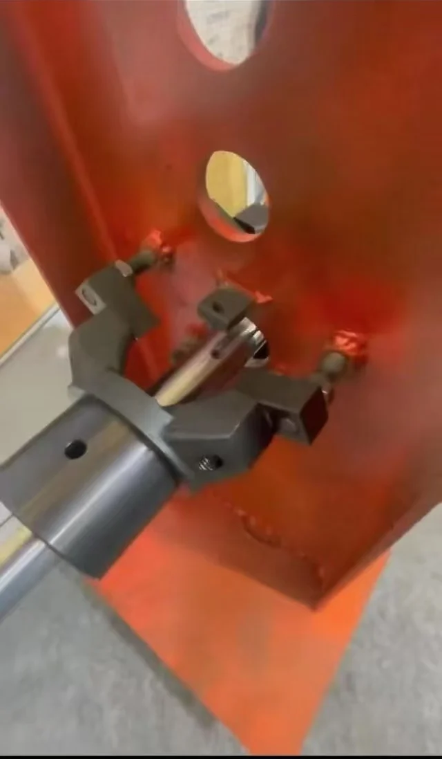 Latest Fully Automatic Vertical CNC Boring Machine Lead Screw with High-Accuracy for Excavator Repair