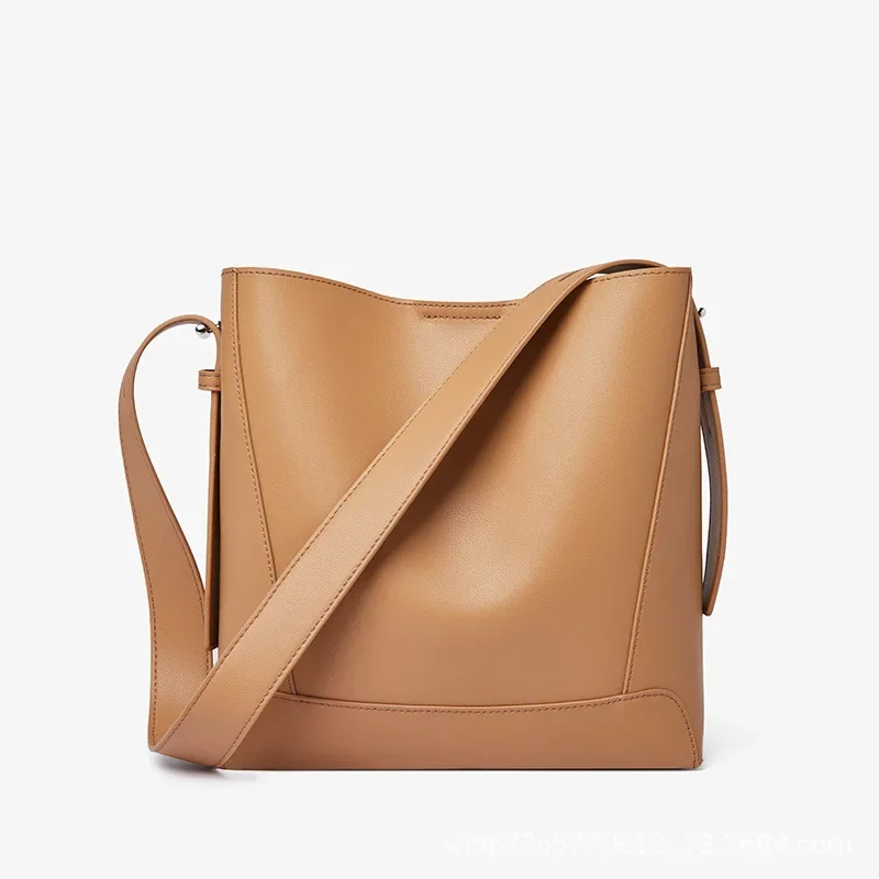 Bolso cruzado de piel auténtica para mujer, bolsa de hombro exquisita de gran capacidad, versátil, tendencia de moda, novedad de 2024