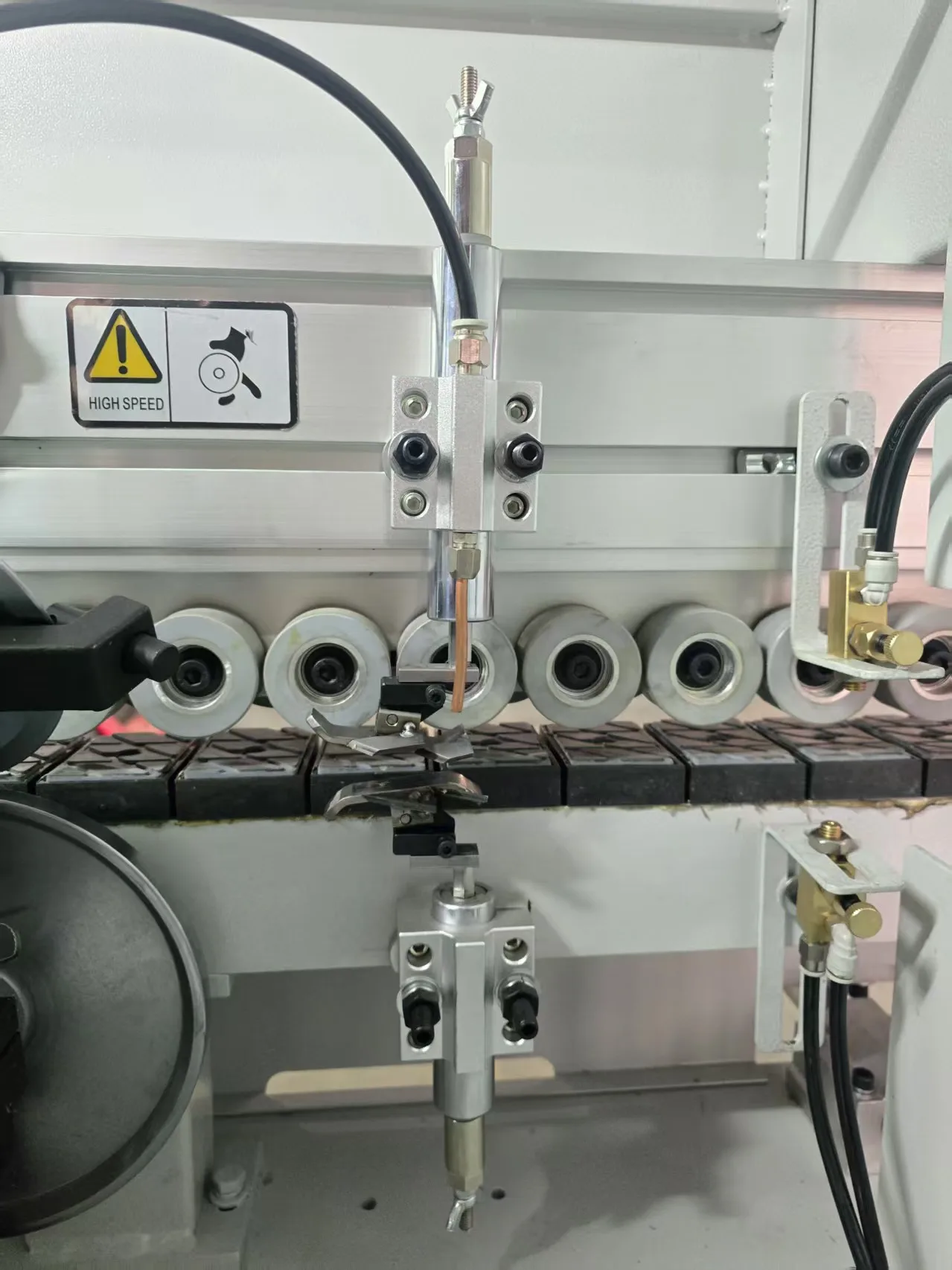 Professional Automatic Edge Banding Machine for MDF Plywood Wood and Laminate Materials With Multi Function Trimming CE