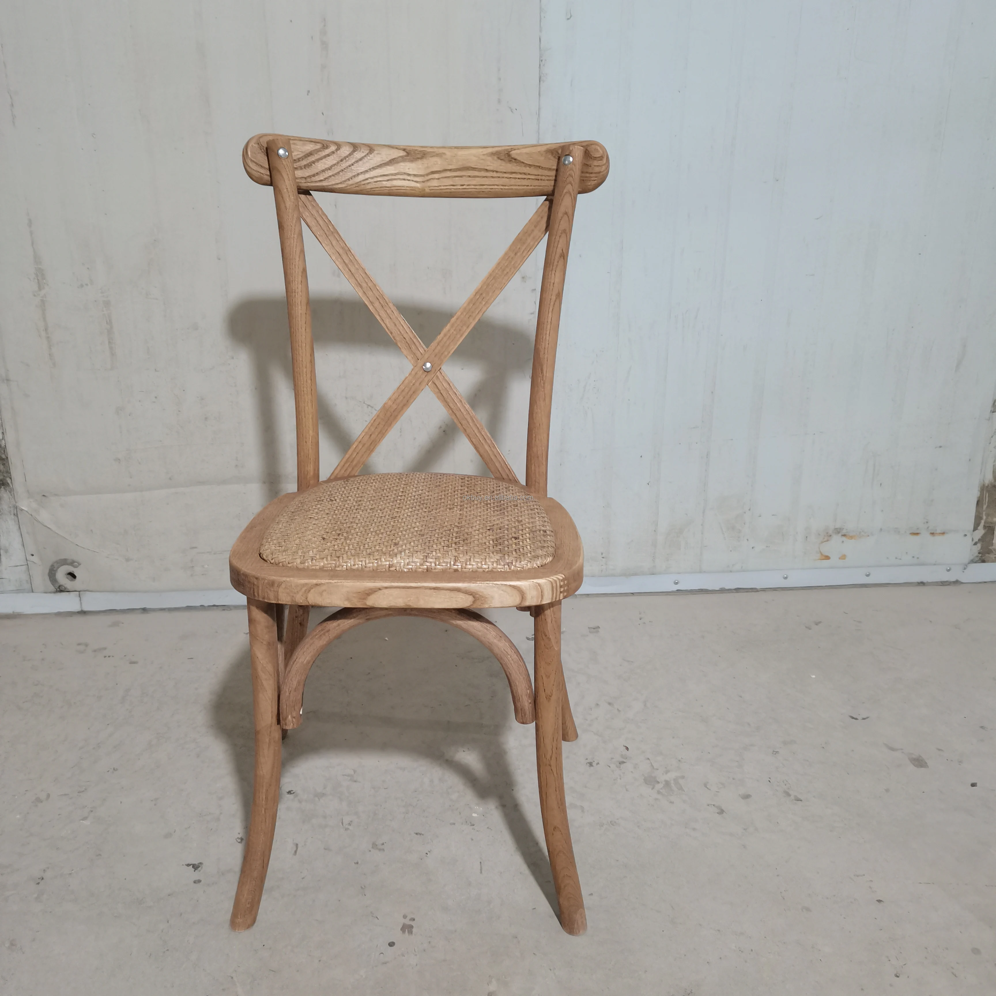 stackable KD cross back bentwood chair  and solid wood seat Wholesale wedding party cross back elm wood chair