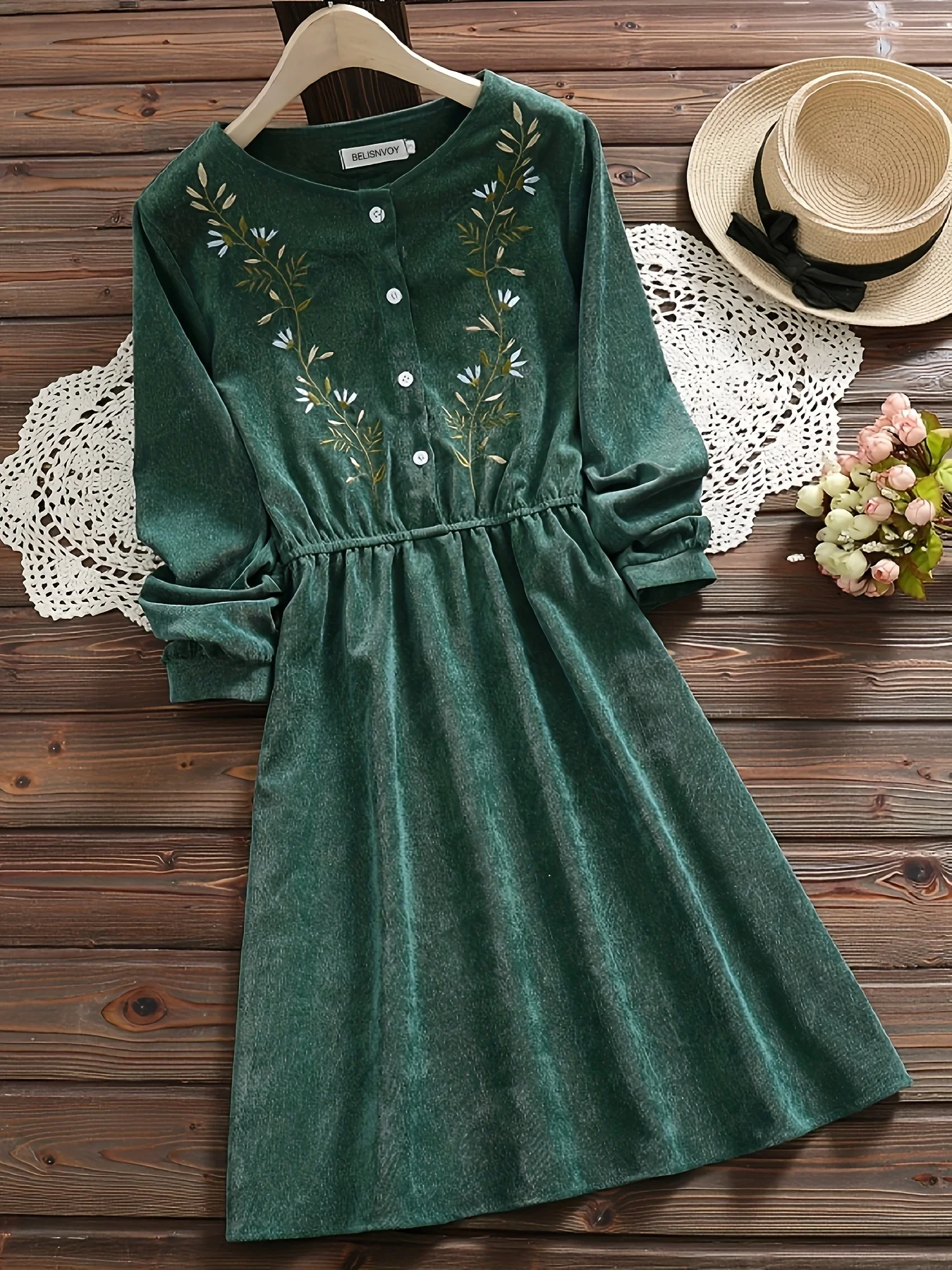 Women Corduroy Dress 2024 Spring Autumn Long Sleeve Embroidered High Waist French Retro Green Vestidos Elegant Clothing